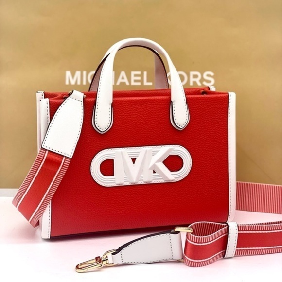Michael Kors Handbags - Michael Kors Gigi Small Embossed Pebbled Leather Messenger Bag
